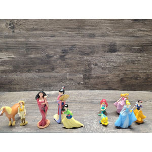 Lot of Disney Princess Figures.